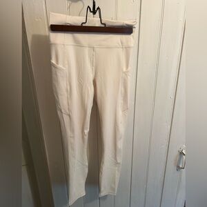NEW Fabletics purelux small white 7/8 oasis athletic leggings